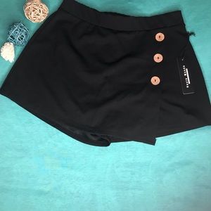 Black short ( Cute for summer 🏖 )